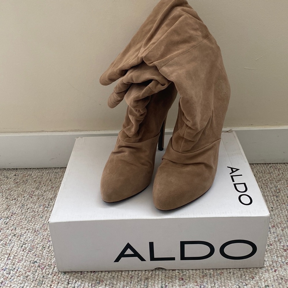 Scrunched taupe/beige platform boot.